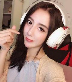 女主播吃角瓜视频,趣味横生引网友热议