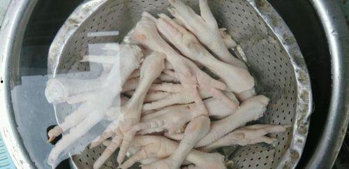 小孩吃无骨鸡瓜视频大全