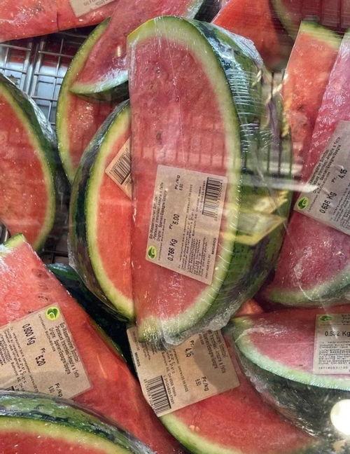 最近外国吃瓜事件,揭秘近期国际热点事件背后的真相与笑料